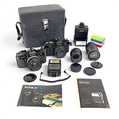 CAMERA WITH FLASH, Minox 35 GT. FC 35 PCS. 20th century. Photo