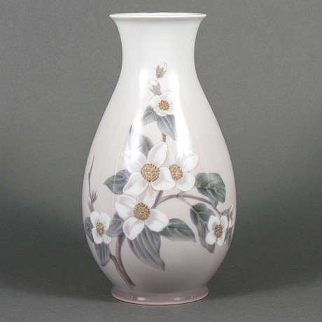 AXEL LOCHNER. figurine, porcelain, Bing & Gröndahl, Denmark