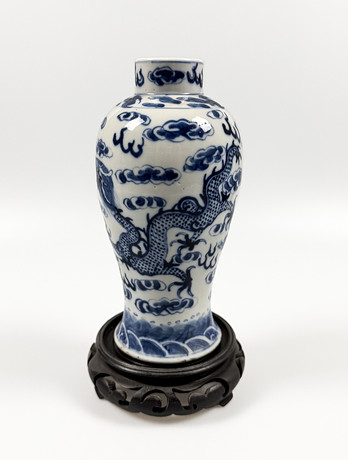 VAS, porslin, Tao Kuang, Kina, 1821-1850. på auktion hos Auktionshuset STO Bohuslän