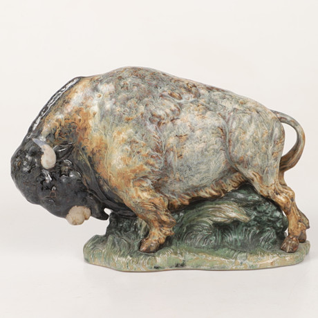 GÖRAN ANDERSSON. FIGURIN, stor bisonoxe, Upsala-Ekeby, 1900-talets