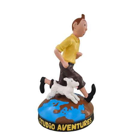 TINTIN 'ON A MARCHE SUR LA LUNE' TANK. Toys - Model cars - Auctionet