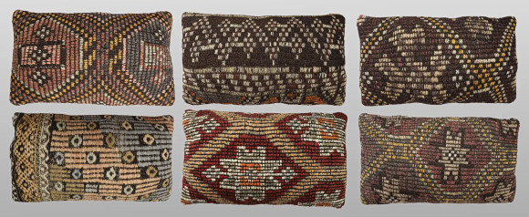 ORIENTMATTA. Parti kuddfodral 6st, anatoliska Kelim fragment, 50 x 30 cm. på auktion hos Gomér & Andersson Norrköping