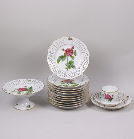A 47-piece porcelain coffee set, “Classic Roses”, Pierre-Joseph