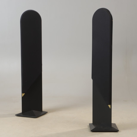 BANG & OLUFSEN, BeoSound 3000 and floor speakers BeoLab 8000