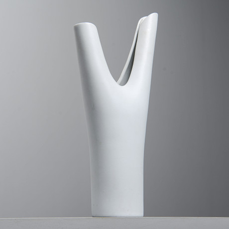 STIG LINDBERG. "Veckla", vas, Gustavsberg, 1950-60. på auktion hos Formstad Auktioner