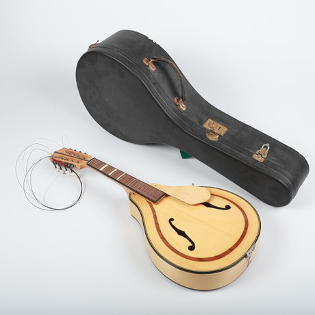 A MANDOLIN by G. Puglisi Reale & Figli, Catania, 20th century