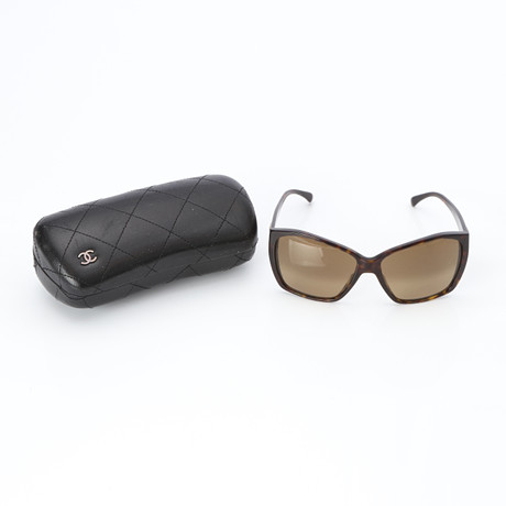 CHANEL, sunglasses, 5060-B 55/16, 'CHANEL' logo on the sides