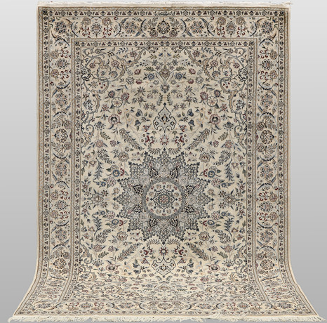 ORIENTMATTA. Nain part silk, s.k 6 LAA ca 800.000 knutar/kvm, 240 x 155 cm. på auktion hos Skandia Auktion