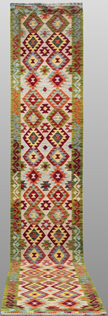 ORIENTMATTA, kelim, klassisk design gallerimodell, ca 492 x 79 cm. på auktion hos Skandia Auktion