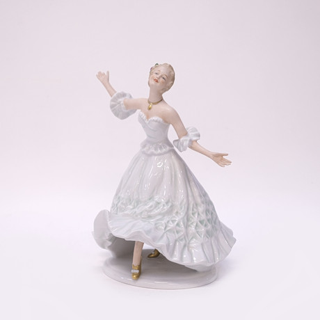 FIGURINE, nude woman, porcelain, Wallendorf, Germany. Ceramics