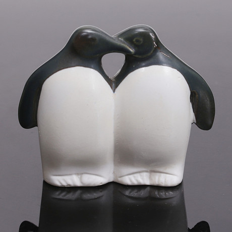 SWAROVSKI: LARGE PENGUIN & BABY PENGUINS. Glass - Other - Auctionet