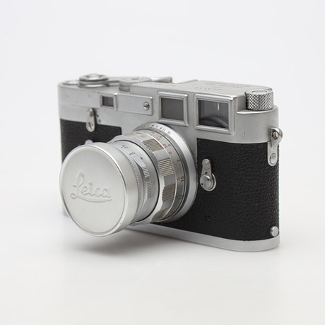 CAMERA, Leica M3, Ernst Leitz, Wetzlar, with lens and accessories