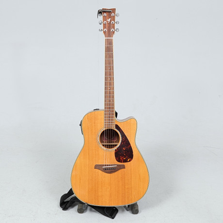 GUITARRA, Yamaha FG-411-12. Objetos de colección - Instrumentos