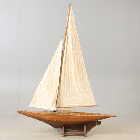 BOAT MODEL, ITA 45, Prada, Luna Rossa, 1900s. Miscellaneous