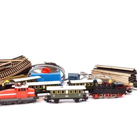 MÄRKLIN Mini-Club, train track in wooden box, scale Z, transformer