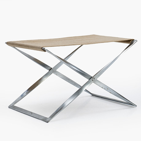 POUL KJAERHOLM (Danmark, 1929-1980). Ihopfällbar pall, "PK91", Fritz Hansen, Danmark, formgiven 1961, vriden s på auktion hos Crafoord Auktioner Stockholm