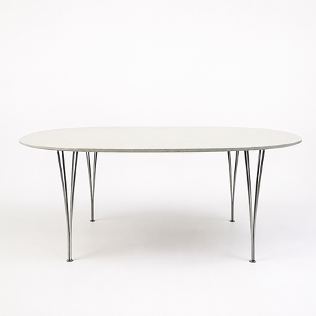 PIET HEIN & BRUNO MATHSSON. matbord, "Superellips", Fritz Hansen, Danmark 1981. på auktion hos Hälsinglands Auktionsverk