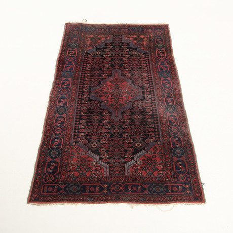 MATTA, 220 x 123 cm, Orient, 1900-talets mitt. på auktion hos Auktionsverket Engelholm