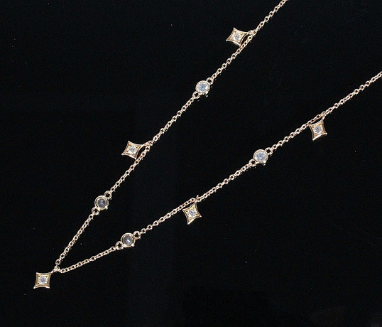 MERALIN JEWELRY. Halsband med zirkonia, 925 sterlingsilver, roséförgylld, Italien.