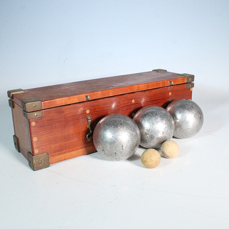 OBUT. Boule-set/boccia-klot i träskrin, Frankrike, 1970-tal.