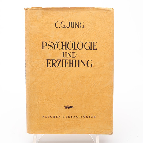 PSYKOLOGI. DEN SCHWEIZISKE PSYKIATERN CARL GUSTAV JUNGS PSYCHOLOGIE UND ERZIEHUNG 1946. på auktion hos Crafoord Auktioner Lund