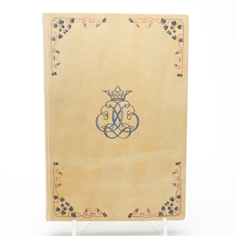 BIBLIOFILI. CARL VON LINNÉS FYRA SKRIFTER ILLUSTRERADE MED 10 HANDSIGNERADE HELSIDES TRÄSNITT AV HARALD SALLBE på auktion hos Crafoord Auktioner Lund