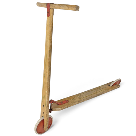 SPARKCYKEL, trä, 1900-talet mitt. på auktion hos Roslagens Auktionsverk