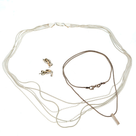 HALSBAND & ÖRHÄNGEN. 925-Sterling Silver 1900-tal (4st). på auktion hos Norrlands Auktionsverk