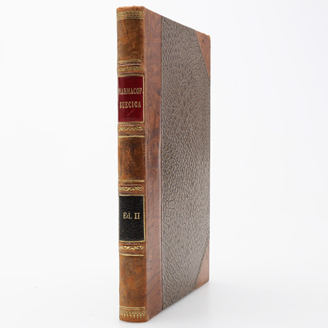 FARMAKOLOGI. PHARMACOPOEA SVECICA - EDITIO ALTERA EMENDATA - ANDRA FÖRBÄTTRADE UPPLAGAN 1779. på auktion hos Crafoord Auktioner Lund