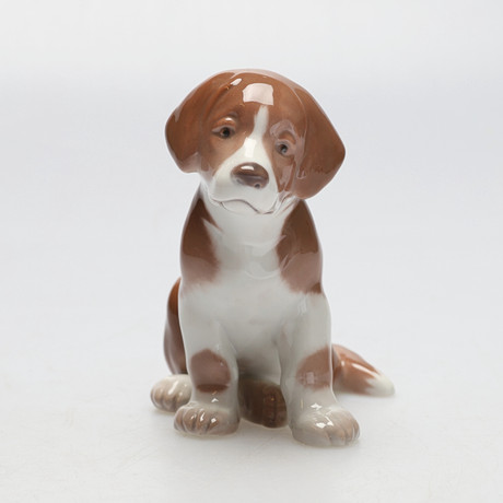 FIGURIN, hund, porslin, modell 1921, Bing & Gröndahl, Danmark. på auktion hos Gomér & Andersson Jönköping