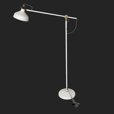 GOLVLAMPA, "Ranarp" Ikea. på auktion hos Roslagens Auktionsverk