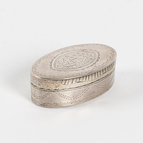 DOSA silver, Frankrike, 1800-tal. på auktion hos Stockholms Auktionsverk Helsingborg