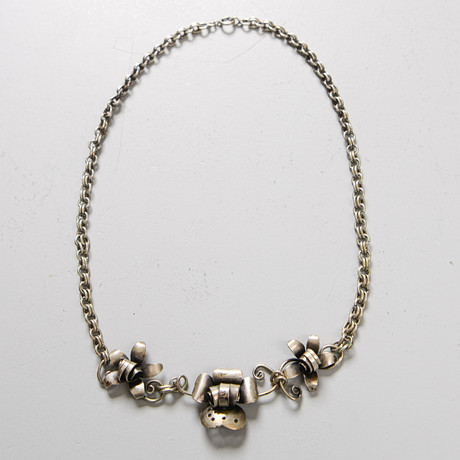 HALSBAND, silver, 1900-talets mitt. på auktion hos Formstad Auktioner