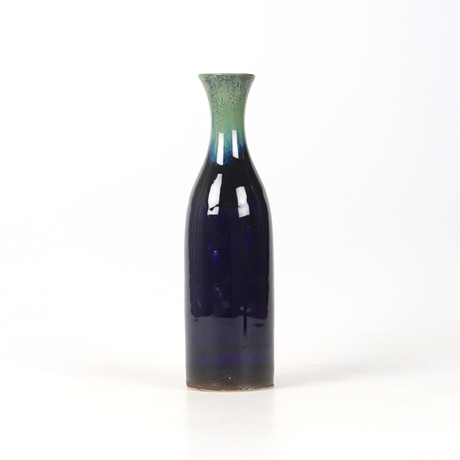 SVEN HOFVERBERG. Vase af stentøj, signeret SH. Keramik & porcelæn
