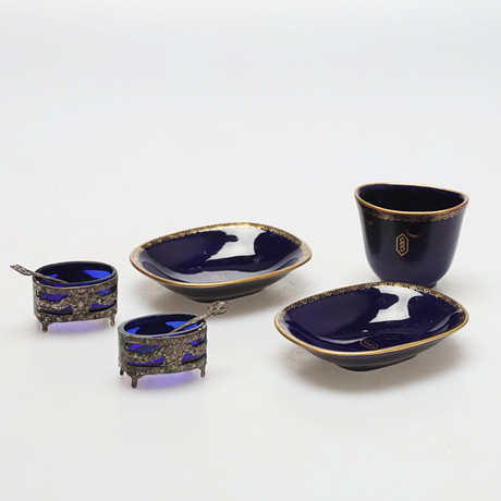 PORSLINSDELAR och SALTKAR, porslin, glas/silver, bl.a. Rörstrand.