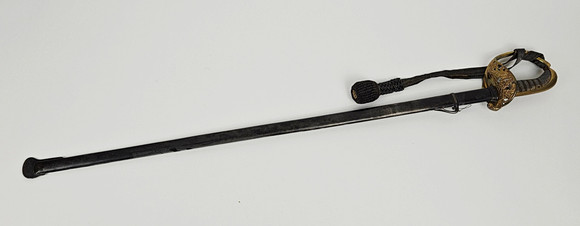 SABEL MED PORTEPÉ, Sverige, Svalling & Co, 1800-tal. på auktion hos Auktionshuset Thörner & Ek