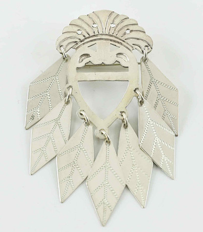 DRÄKTSMYCKE/SÖLJA, sk lövaspänne, silver, Karl-Erik Lindholm, Bollnäs, Hälsingland, 1976.
