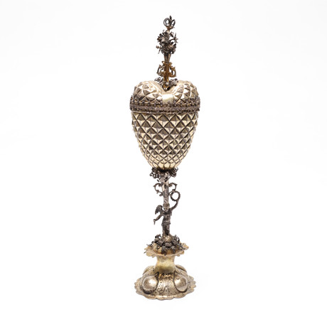 LOCKPOKAL, hjärtformad, stämplad bl.a. Simon Lang, Nuremberg, 1600-talets andra hälft, vikt ca 237 gram. på auktion hos Gomér & Andersson Linköping