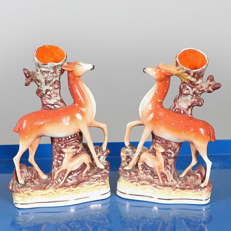 PAR STAFFORDSHIRE SPILL VASES, 1800-TAL ELLER SENARE.