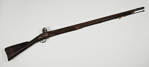 FLINTLÅSGEVÄR, GR, Tower, England, 1700/1800-tal. på auktion hos Auktionshuset Thörner & Ek