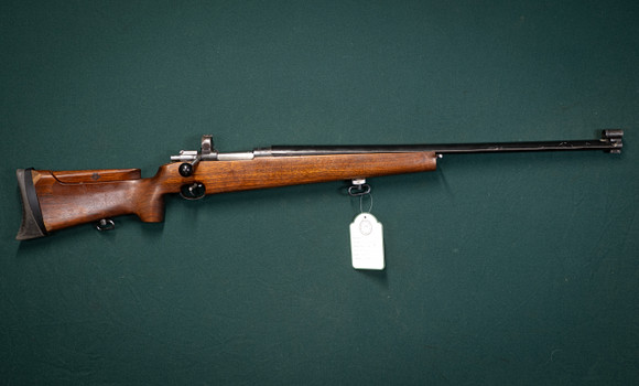 Carl Gustaf modell 80, kal. 6,5x55, #409211 SE0228830. på auktion hos Mauritz Widforss