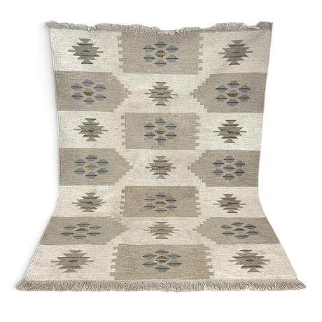 MATTA, rölakan, ull, ca 223x168 cm. på auktion hos Roslagens Auktionsverk