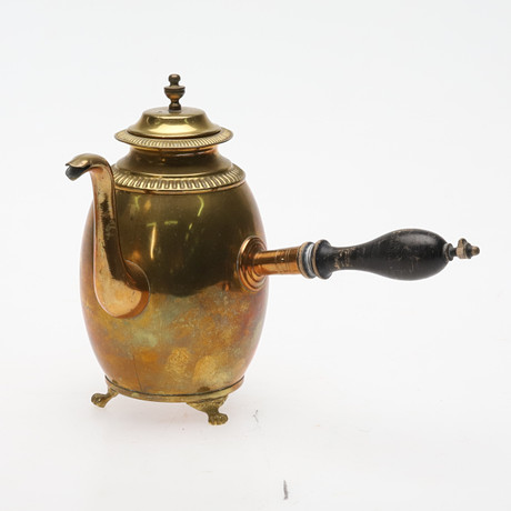 CHOKLADKANNA. Mässing, 1 liter, märkt C.Keijser & Co, Westerås. Sverige, sent 1800-tal. på auktion hos Örebro Stadsauktioner