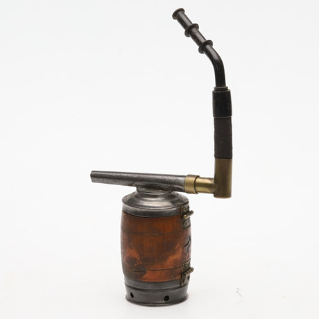 BIODLADPIPA, Trä/metall, 1800-talet. på auktion hos Örebro Stadsauktioner