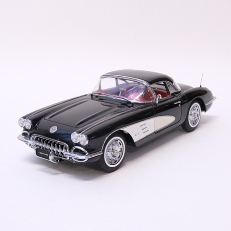 AUTOART. MODELLBIL, "1959 CHEVROLET CORVETTE". LIMITERAD UPPLAGA. SKALA 1:18., såld på svensk auktion för 122 kr