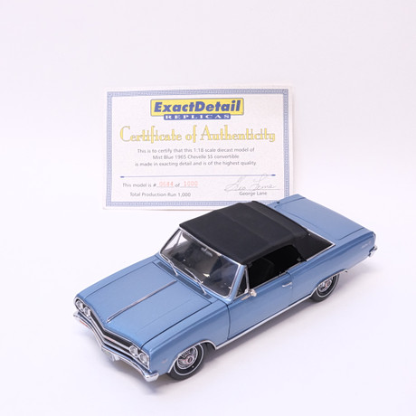EXACT DETAIL. MODELLBIL, "1965 CHEVROLET CHEVELLE SS CONVERTIBLE". LIMITERAD UPPLAGA. SKALA 1:18.