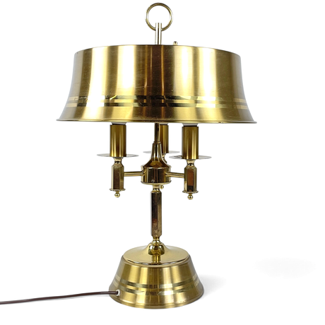 BORDSLAMPA, mässing, Nya Öia, typ 72. på auktion hos Roslagens Auktionsverk