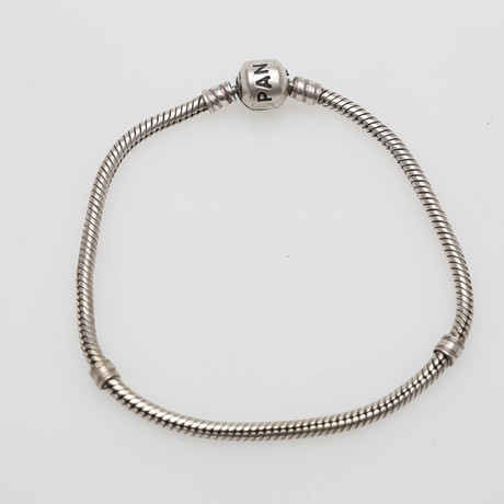 ARMBAND Pandora silver vikt ca 14,4 gram.