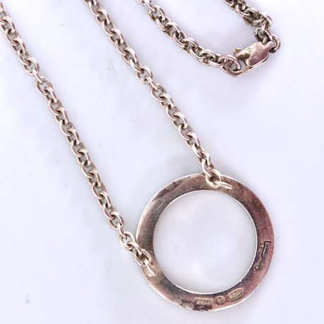 HALSCOLLIER, Efva Attling, Stockholm, sterlingsilver. på auktion hos Halmstads Auktionskammare