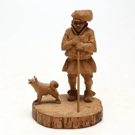 BENGT FRANSSON. SKULPTUR, trä, "Lapp-stav å hund" signerad 1968. på auktion hos Kalmar Auktionsverk